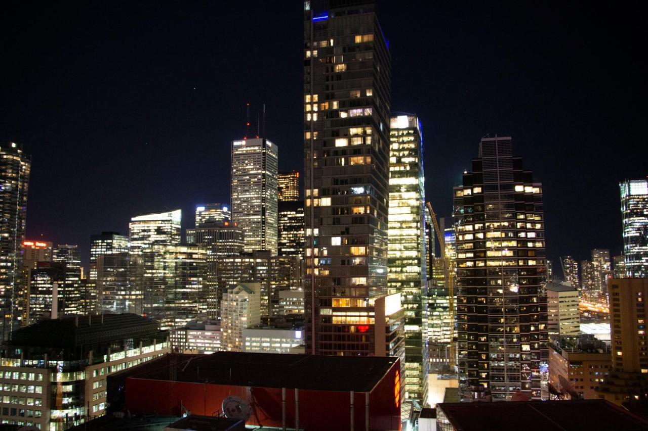 Downtown High-Rise Condo- Cn Tower View Toronto Zewnętrze zdjęcie